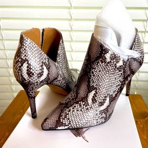 Brand new Jessica Simpson Ankle Booties